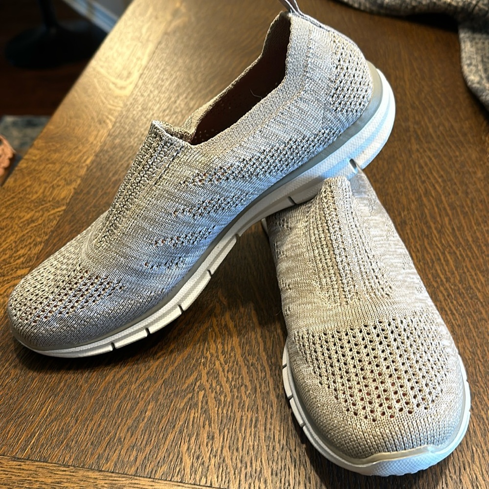 Skechers Sport Active Dual Lite Mesh Upper with memory foam footbed sneakers